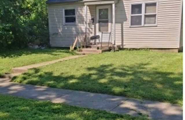 Owner financing / Handyman Special / Investment Opportunity Gallery 3
