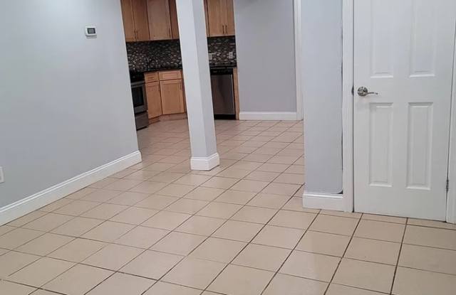 1964 Ellis Ave Apt 5F Gallery 2
