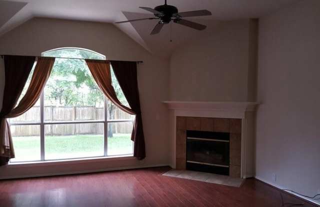 8617 Luzerne Drive Gallery 4