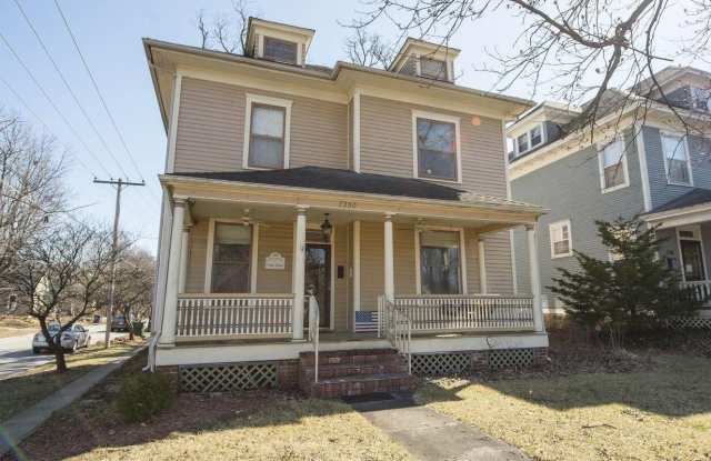 1350 N Washington Avenue photos photos