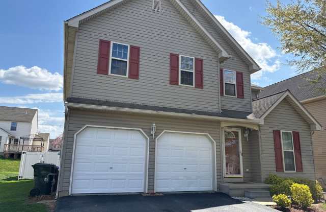 Video on Pictures! 4 Bed/2.5 Bath Colonial in Red Lion SD, Garage, Yard photos photos