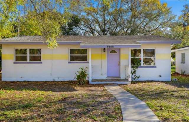 5622 17th Ave S - 5622 17th Avenue South, Gulfport, FL 33707