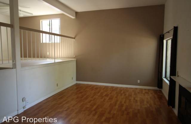 2000 W. Palmyra Ave. Unit 32 Gallery 4
