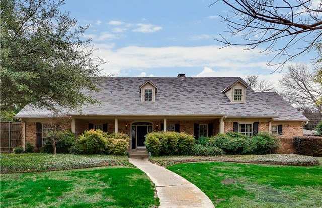 4318 Hockaday Drive Gallery 3