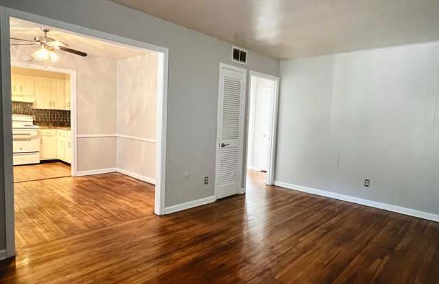 Urban Peddler photos photos