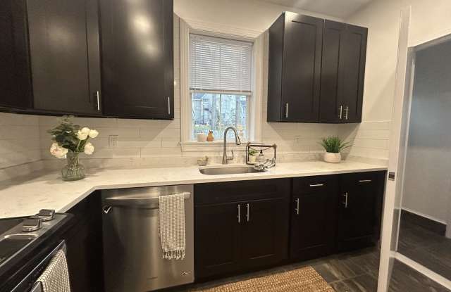 23 Moore Avenue photos photos