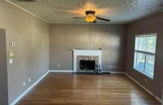 168 Titan Gallery 2