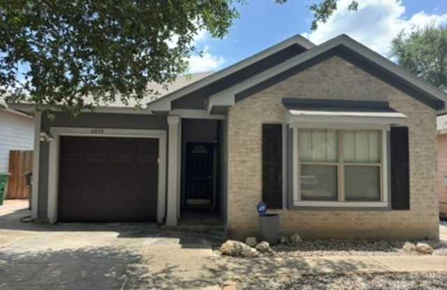 Move-In Ready 3-Bedroom Home Near the San Antonio Medical Center Gallery 4