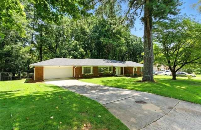 893 Woodmere Drive NW photos photos