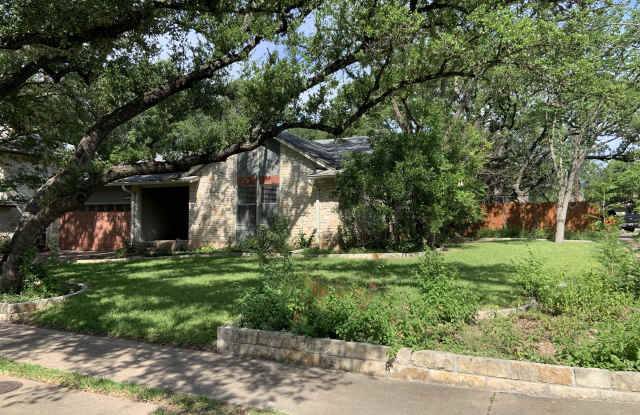4610 White Elm Drive photos photos