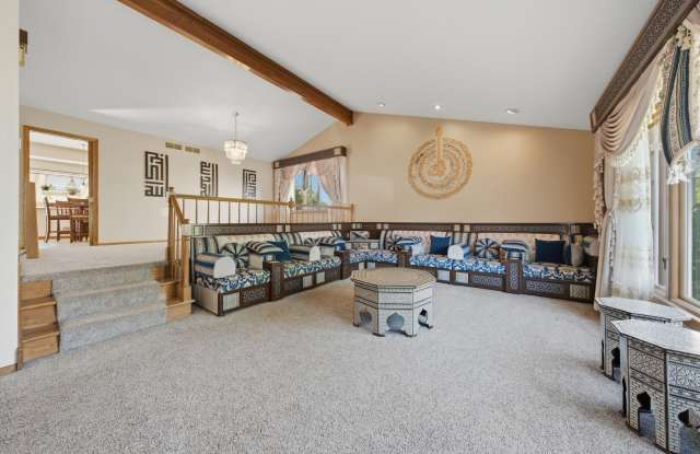 8524 Golfview Drive Gallery 4