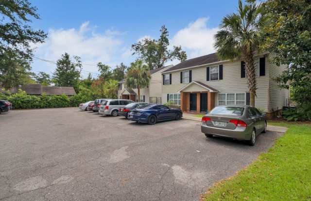 847 W Georgia Street unit: 2 photos photos
