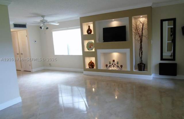 545 Normandy L Gallery 4