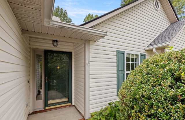 Nice Home in Fletcher - Refreshed with New Floors and Fresh Paint! Gallery 3