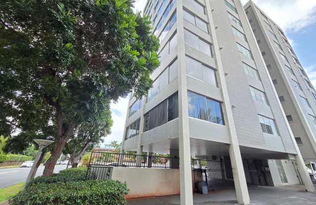Spacious 1BR/BA Condo in Prime Makiki Location! 1 Assigned Parking and Utilities Included! Available now Gallery 1