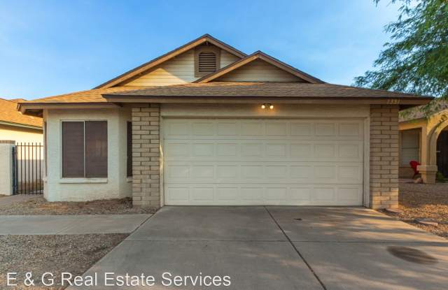 7331 W Paradise Dr - 7331 West Paradise Drive, Peoria, AZ 85345
