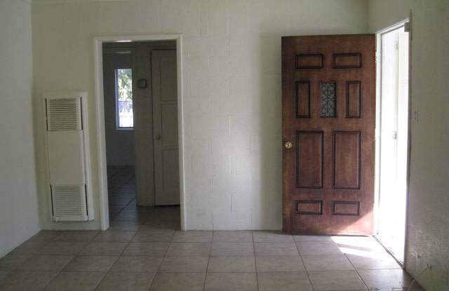 4200 Evergreen, Gallery 3