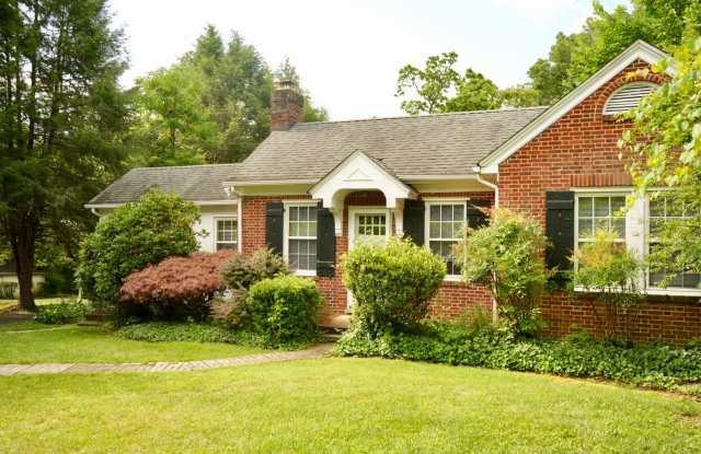 2205 Stadium Rd - 2205 Stadium Road, Charlottesville, VA 22903