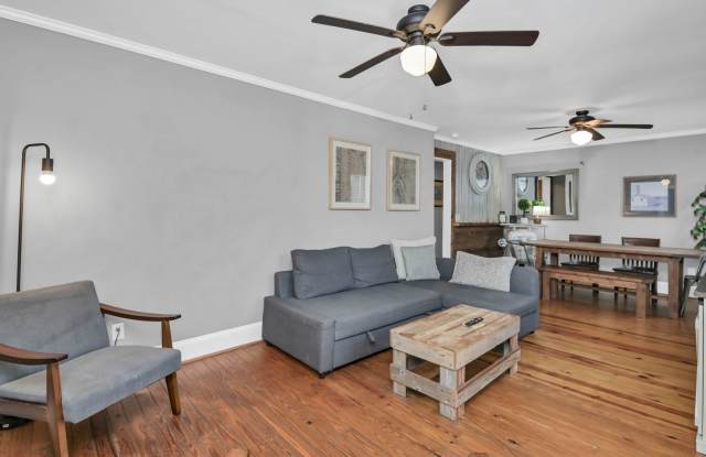Walkable State Street Gem in the Heart of West Columbia Gallery 3