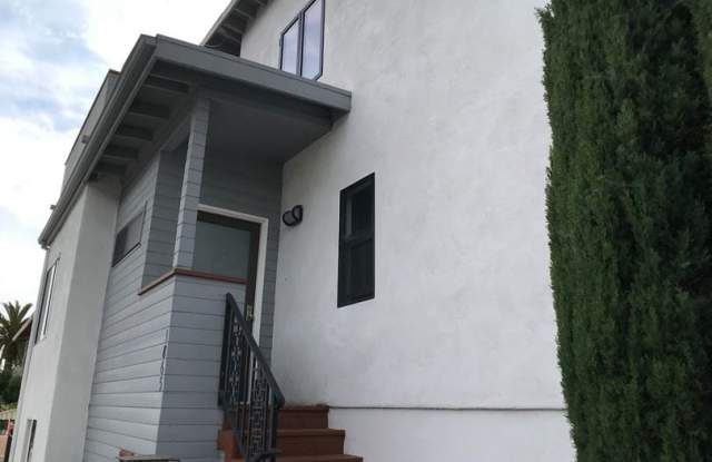1865 Lobdell Place Gallery 3