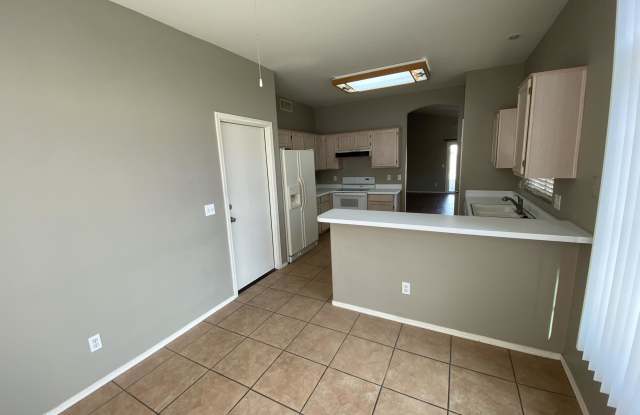 637 N OCOTILLO Lane Gallery 3