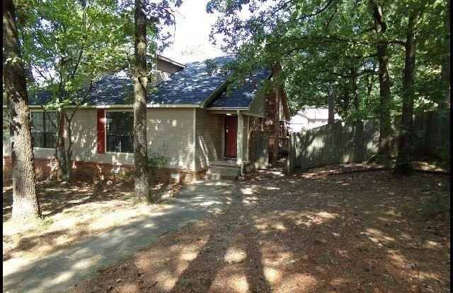 8 Woodlore Circle - 8 Woodlore Circle, Little Rock, AR 72211