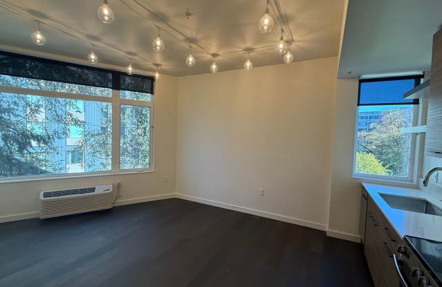 Ferry Street Manor Gallery 4