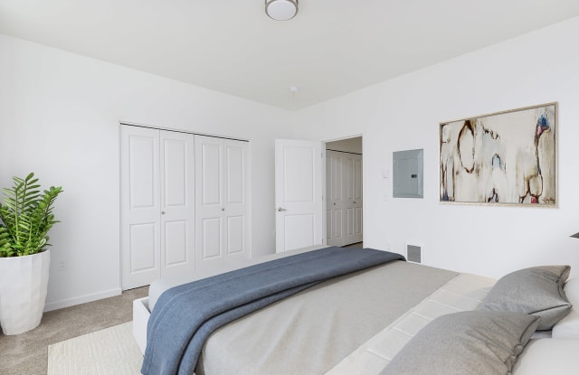 Foothills Apartment Living Gallery 3