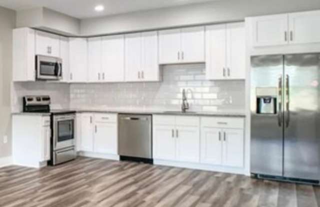 640 Lincoln Hwy photos photos