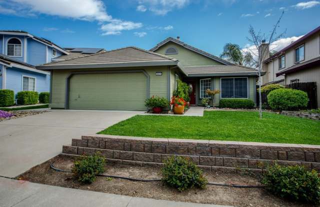 Beautiful Woodland Home - Fresh Off the Market and Ready for You! photos photos