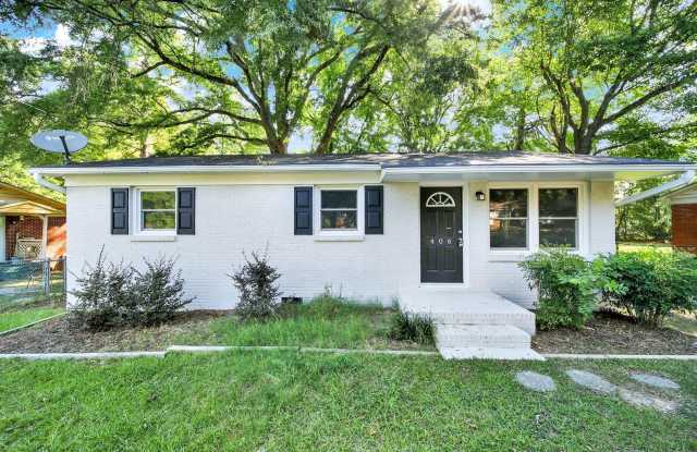 Lovely Three Bedroom Home in Monroe! - 406 Alda Drive, Monroe, NC 28110
