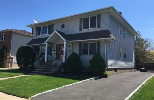 64 Renaissance Dr - 64 Renaissance Drive, Clifton, NJ 07013