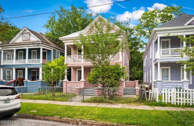 1832 Walnut Street photos photos