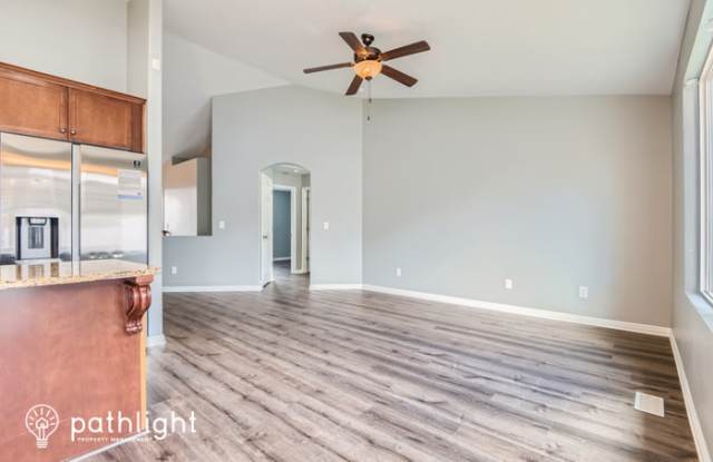 4598 6000 West Gallery 4