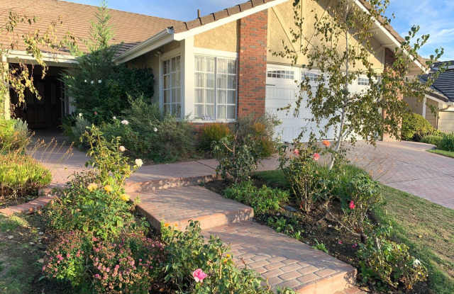5772 Green Meadow Dr Gallery 2