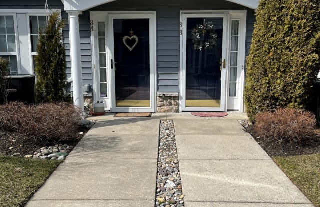 34 Swan Court - 34 Swan Court, Burlington County, NJ 08075