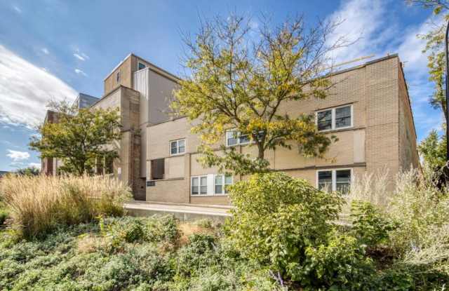 1834 Ridge Ave - 1834 Ridge Avenue, Evanston, IL 60201