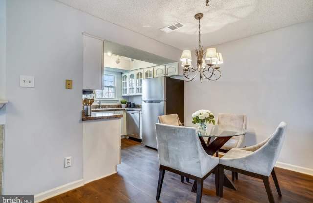 12102 GREEN LEAF Court unit: 202 - 12102 Green Leaf Court, Fair Oaks, VA 22033 12102 GREEN LEAF Court unit: 202 - 12102 Green Leaf Court, Fair Oaks, VA 22033