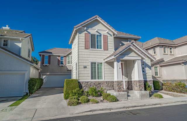 COMING SOON! Bridgeport 4 Bedroom Home for Rent in Valencia! photos photos