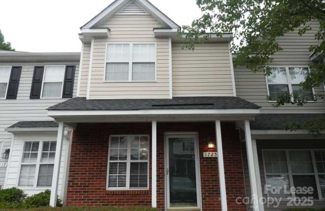 1725 Forest Side Lane photos photos