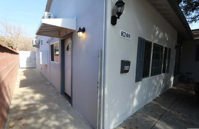 8249 Owens Street Gallery 4