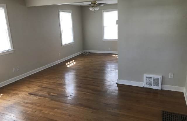 Waldo Duplex walking distance to Trail and Shops and Entertainment Gallery 3