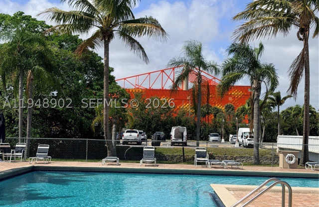 501 E Dania Beach Blvd Gallery 1
