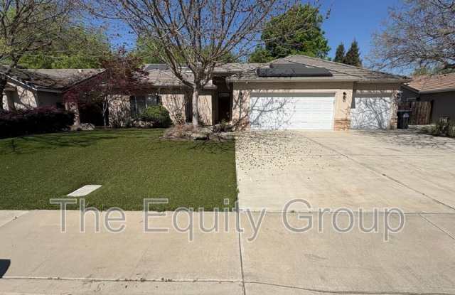 2650 West Oakridge Ave photos photos