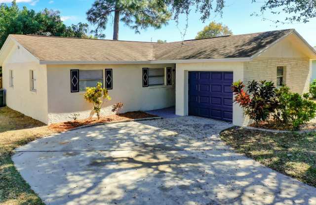Beautifully Renovated 3-Bedroom Fully Furnished House For Rent! Gallery 4