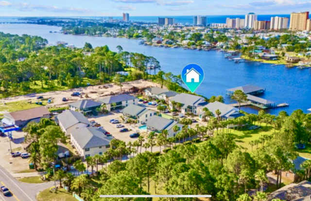 7813 North Lagoon Drive Gallery 2