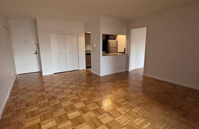 400 East 70th Street - 400 East 70th Street, New York City, NY 10021