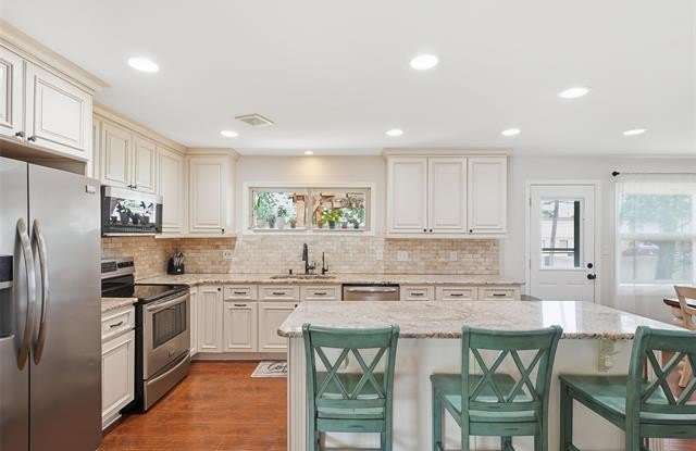 39582 Burton Drive Gallery 4