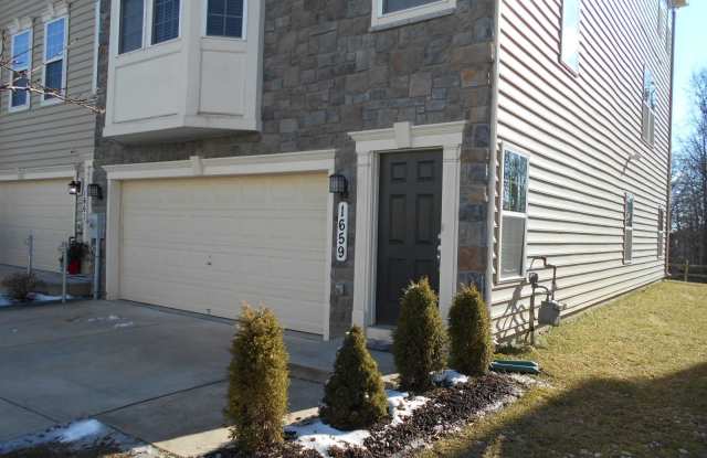 1659 LIVINGSTON DRIVE Gallery 3