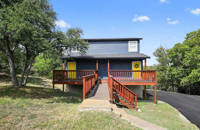 Hill Country Duplex - 1/2 Acre - Oak Hill -  Cool 2Bd 1.5 BA - Totally Remodeled - Carport - $1700 Gallery 3